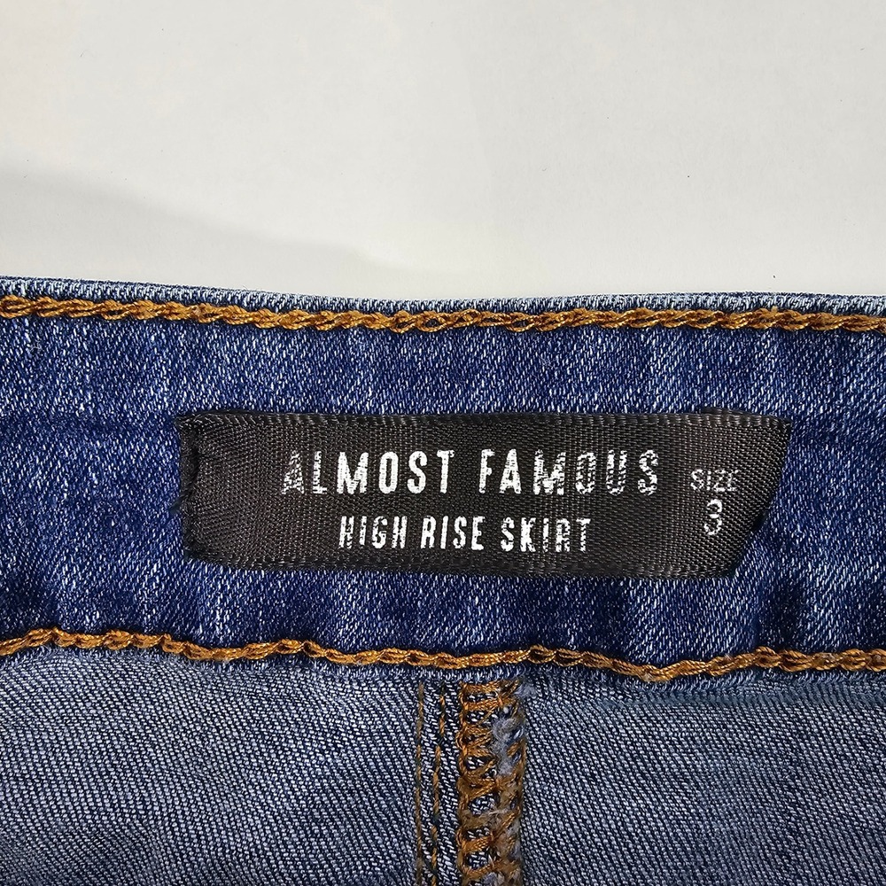 Almost Famous Mini Skirt Women's Size 3 Blue Denim Buttons Hippie High Rise Boho - Picture 2 of 7